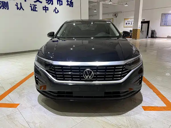 Volkswagen Passat 2023