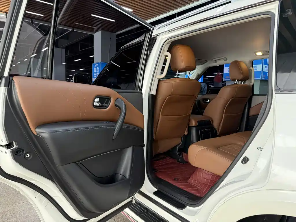 Nissan Patrol 2018 — фото 11