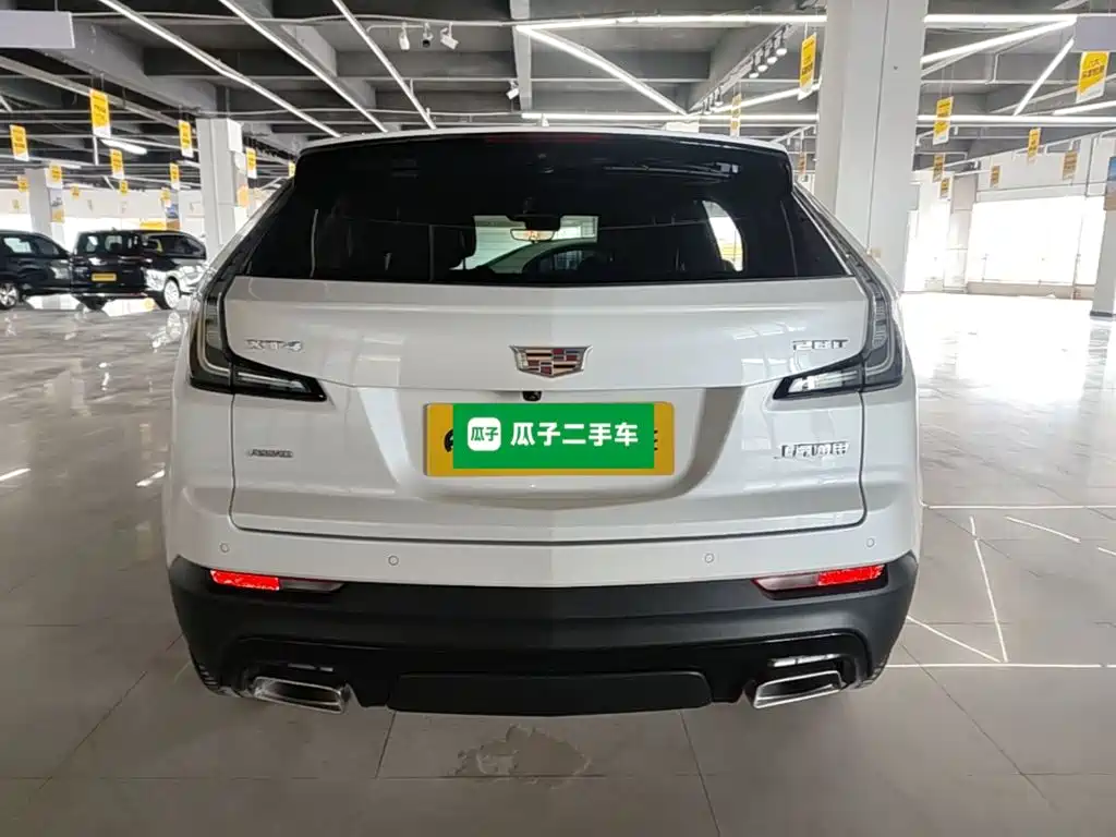 Cadillac XT4 2023 — фото 6