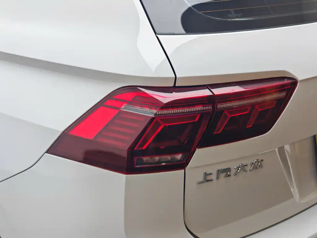 Volkswagen Tiguan L 2023