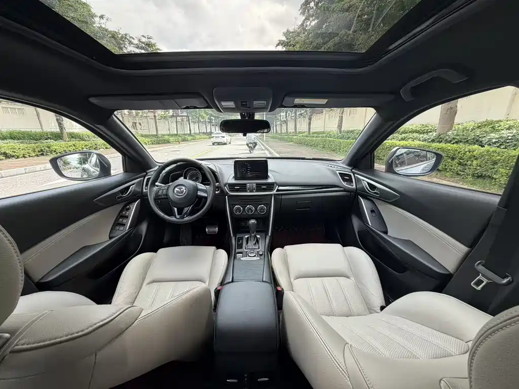 Mazda CX-4 2016 — фото 17
