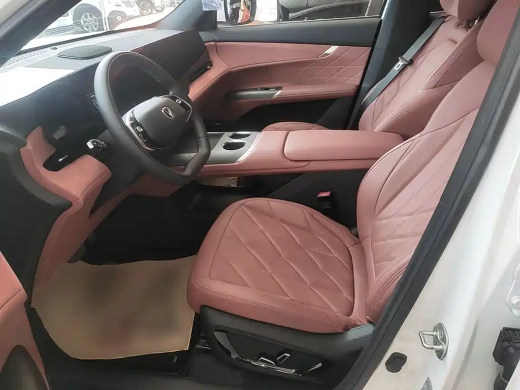 Changan CS75 PLUS 2025 — фото 15