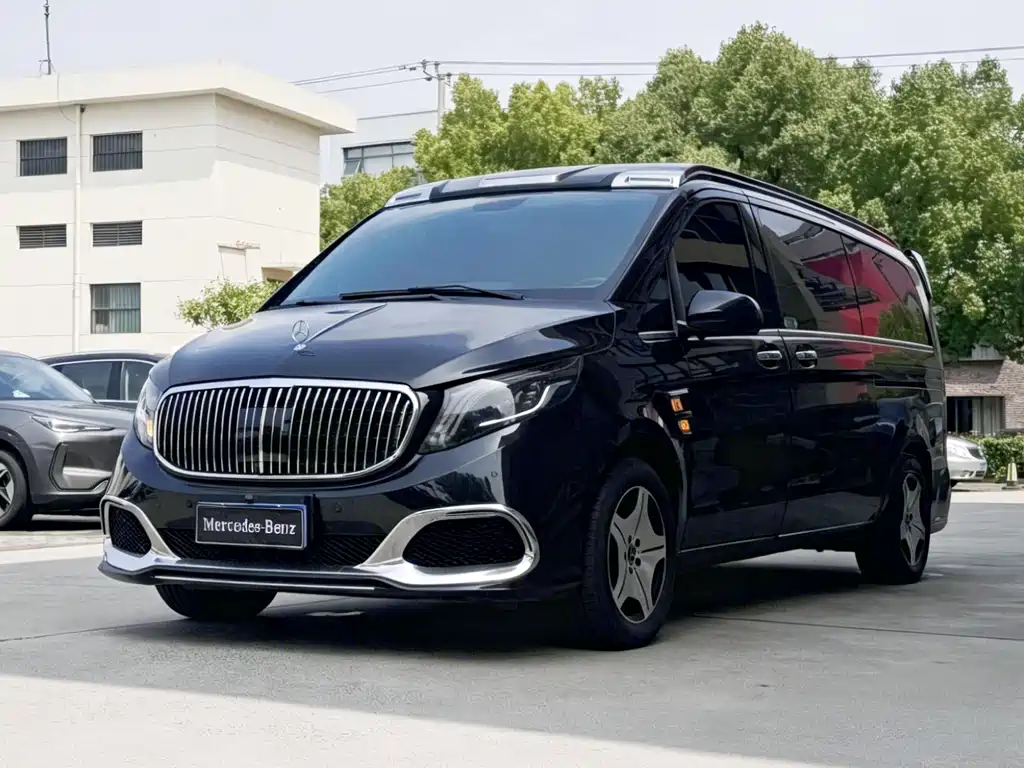 Mercedes-Benz Vito 2023 — фото 1