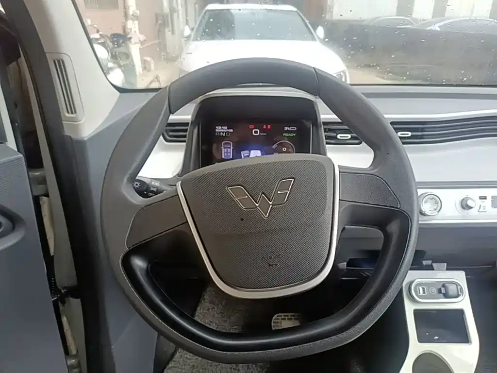 Wuling MINIEV 2023 — фото 11