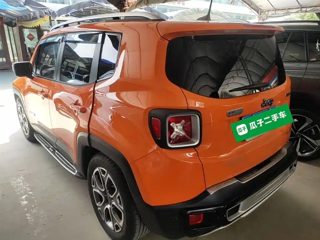 Jeep Renegade 2016 — фото 5