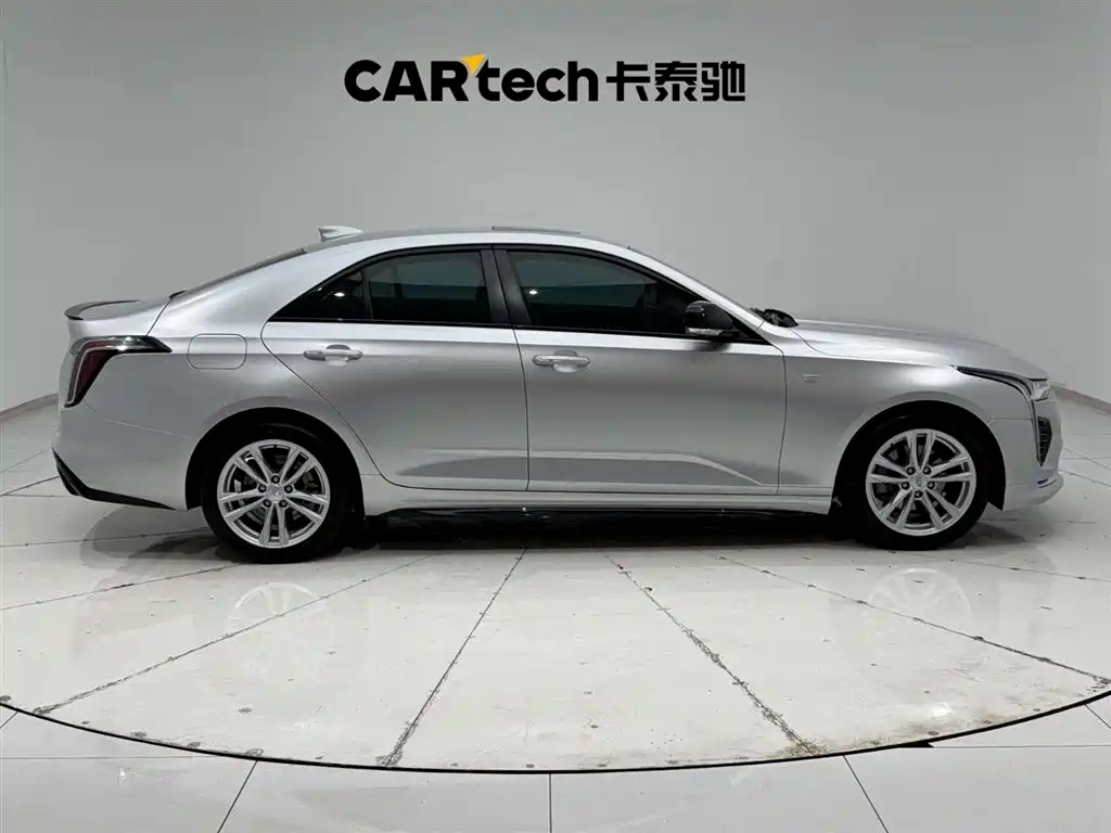 Cadillac CT4 2020 — фото 12