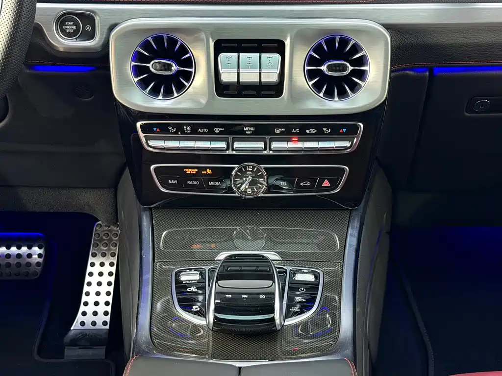 Mercedes-Benz G-Class 2023 — фото 12