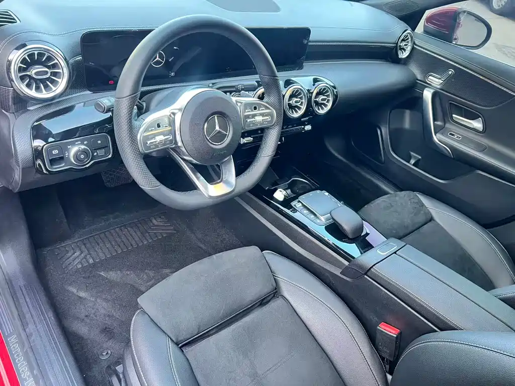 Mercedes-Benz A-Class 2020 — фото 4