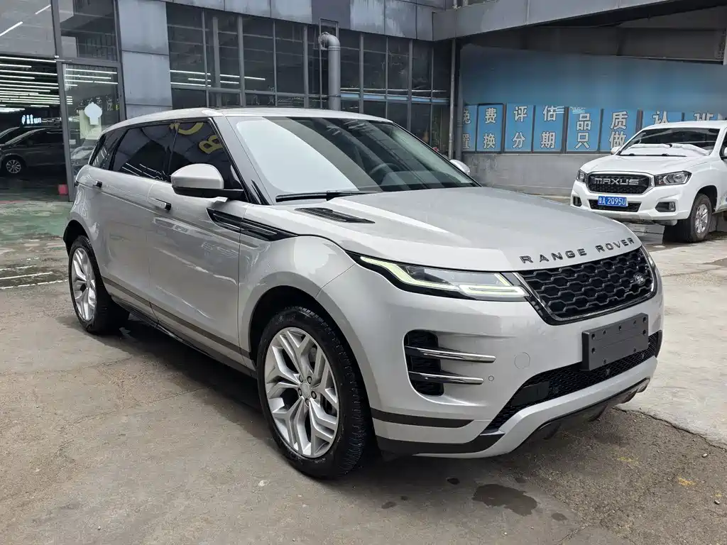 Land Rover Evoque 2023 — фото 3