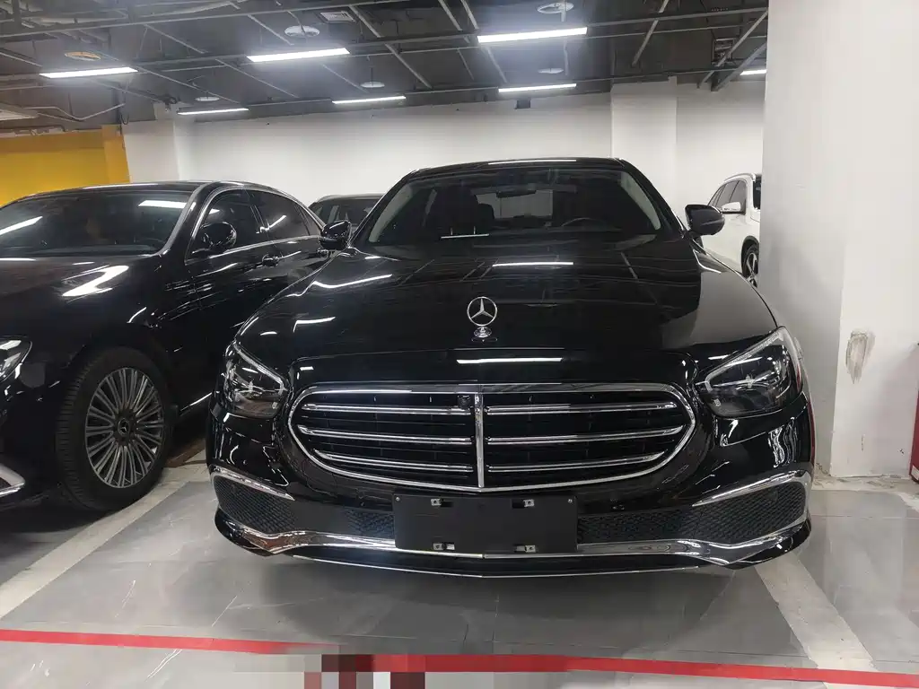 Mercedes-Benz E-Class 2023
