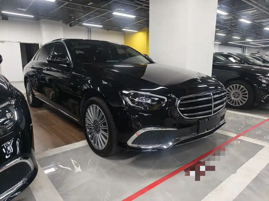 Mercedes-Benz E-Class 2023