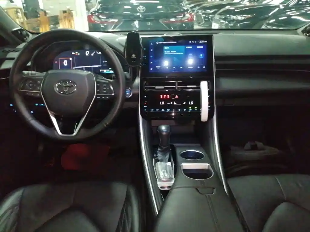 Toyota Avalon 2023 — фото 10