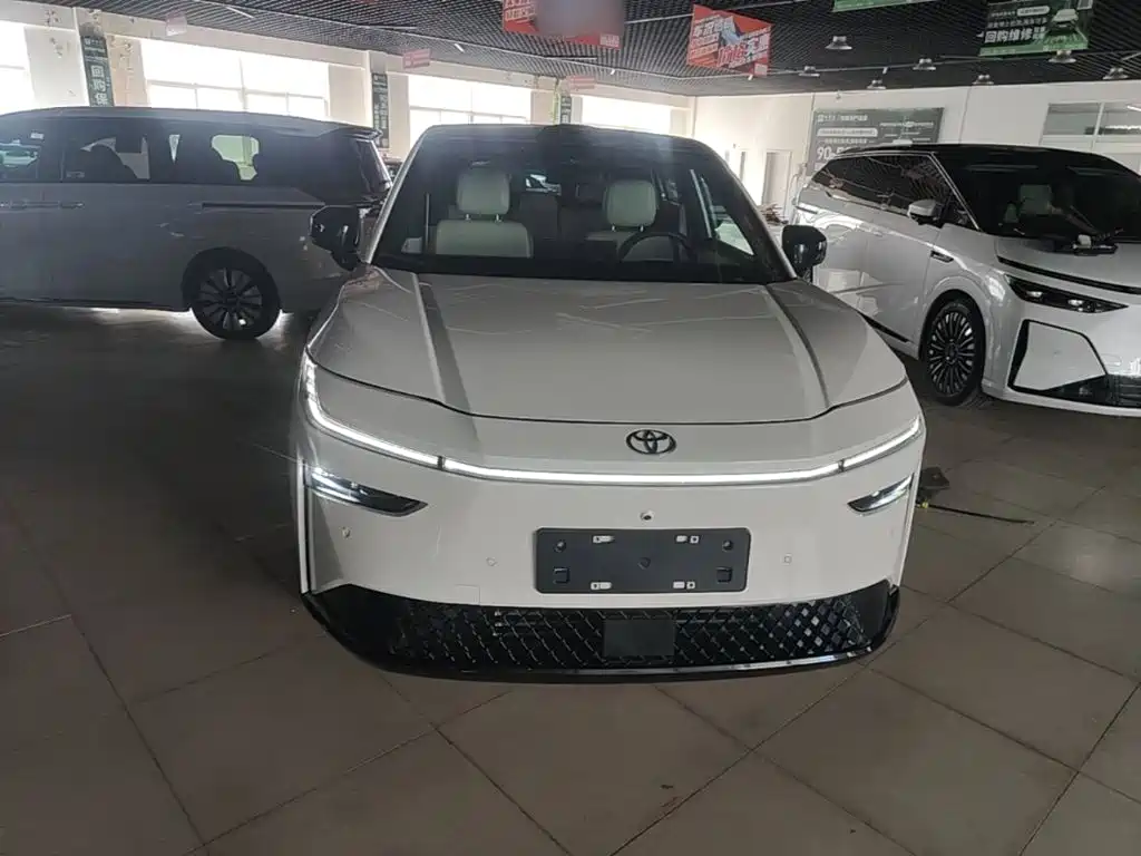 Toyota bZ3X 2026 — фото 3