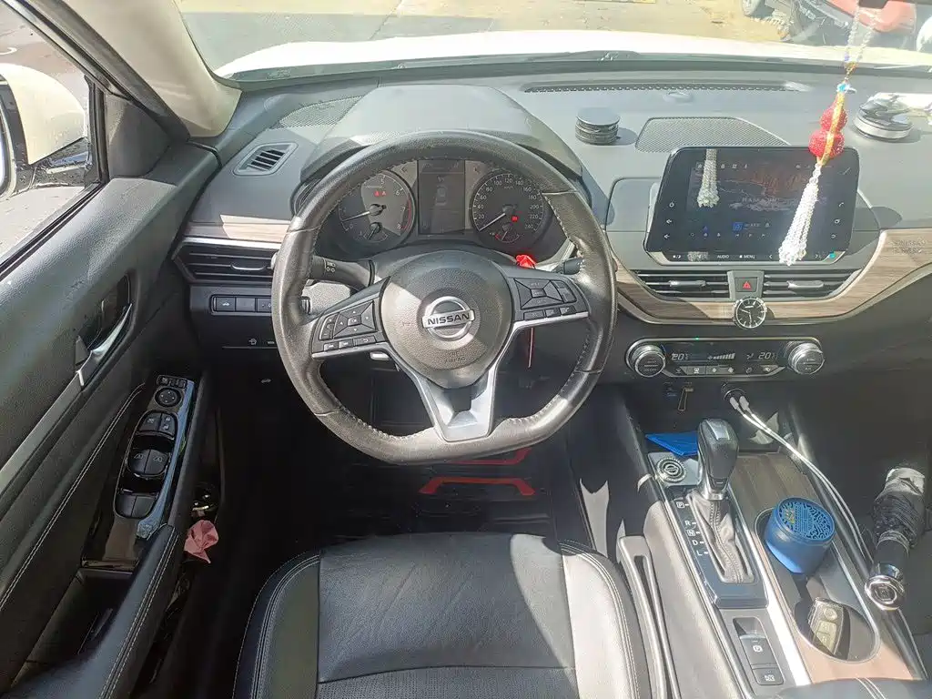 Nissan Teana 2022