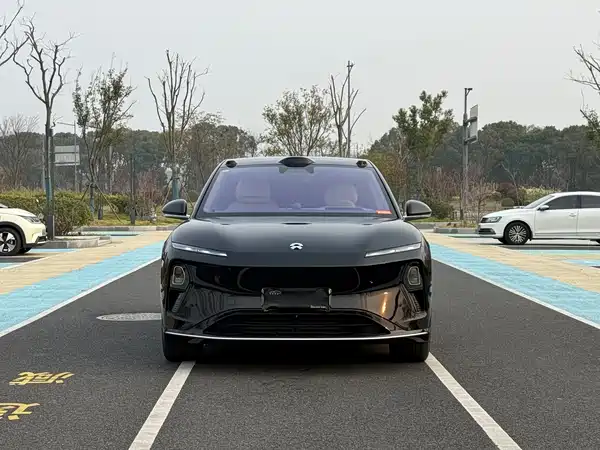 NIO ET9 2025