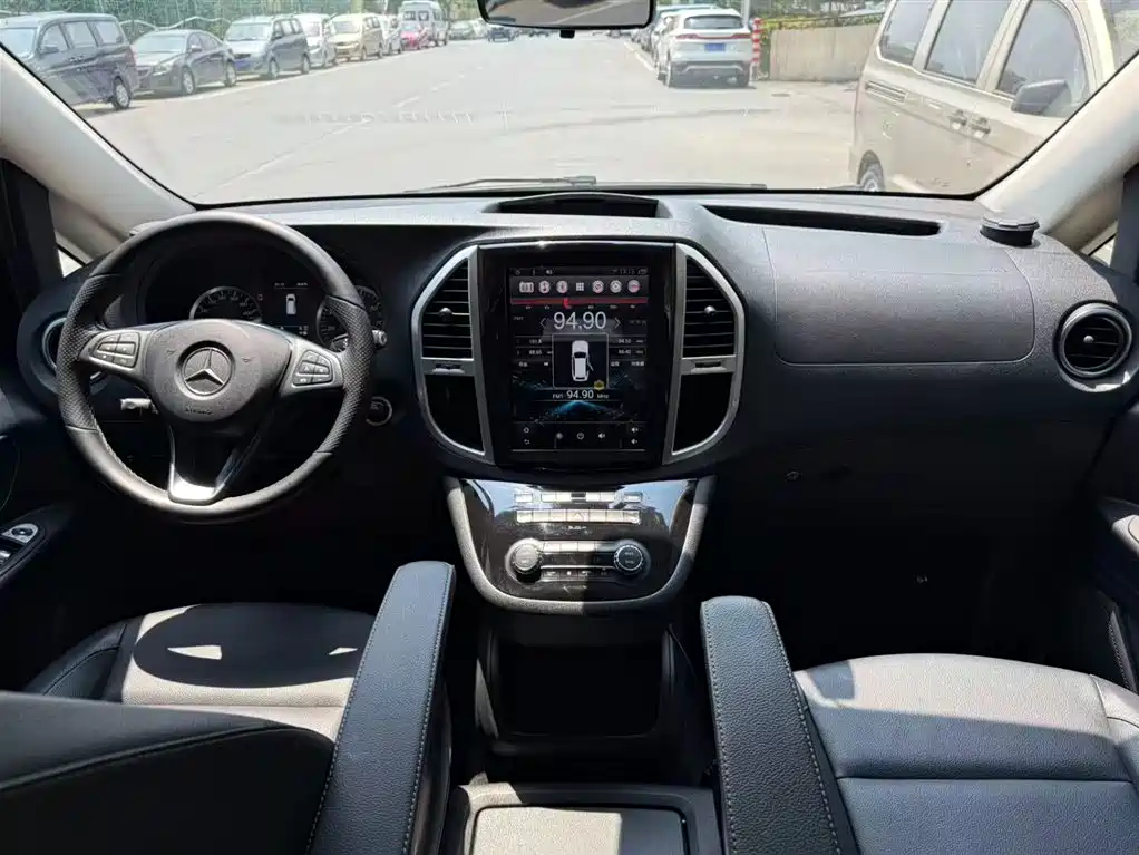 Mercedes-Benz Vito 2018 — фото 5