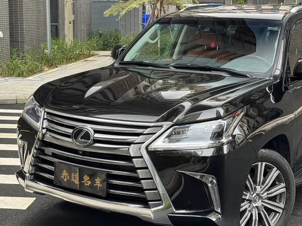 Lexus LX 2016