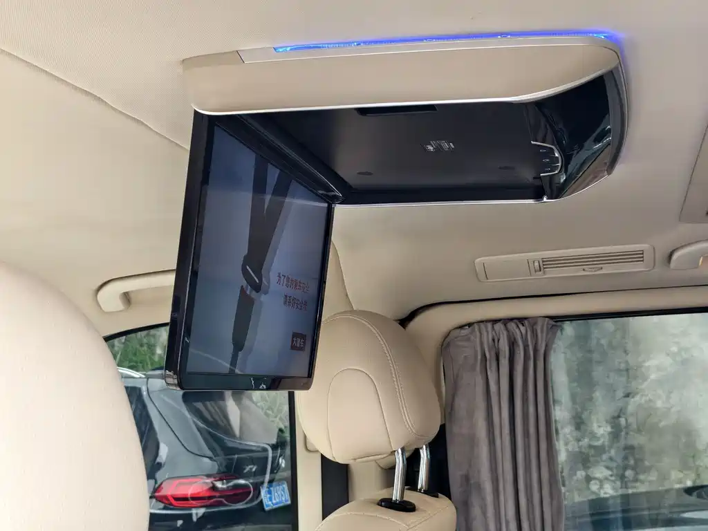 Mercedes-Benz Vito 2022 — фото 20