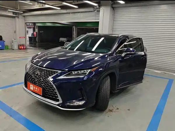 Lexus RX 2022