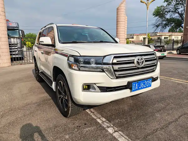 Toyota Land Cruiser 2012