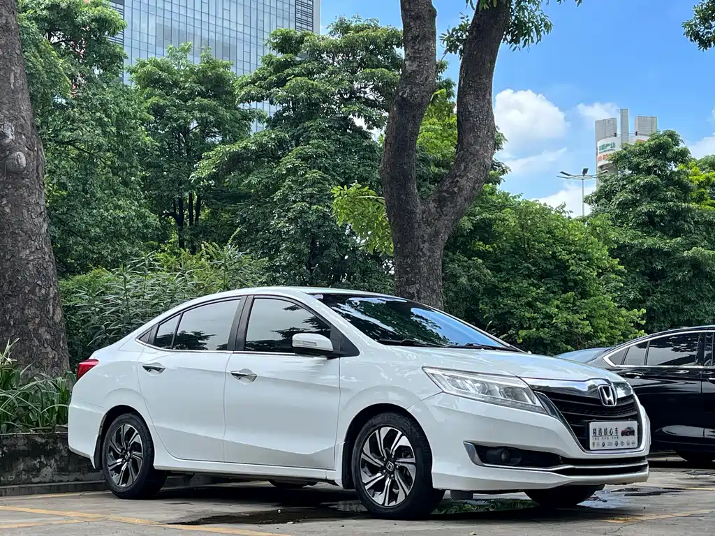Honda Crider 2016