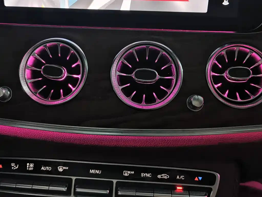 Mercedes-Benz E-Class 2023