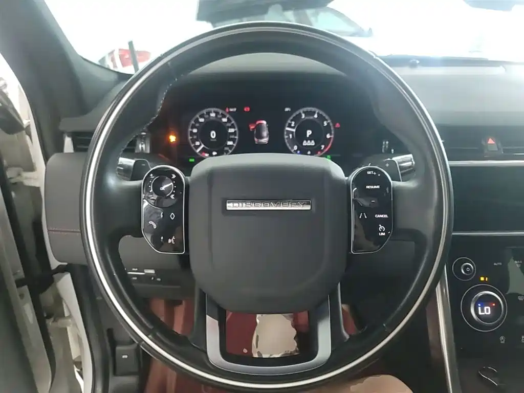 Land Rover Discovery Sport 2021 — фото 11