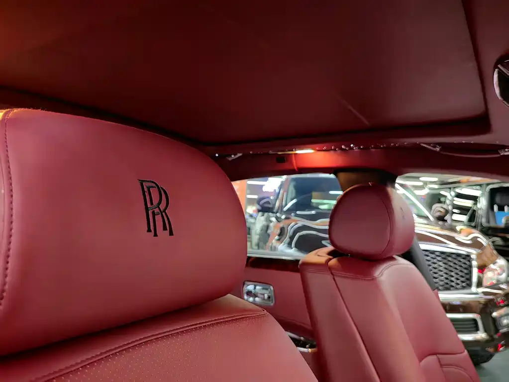 Rolls-Royce Ghost 2010 — фото 11