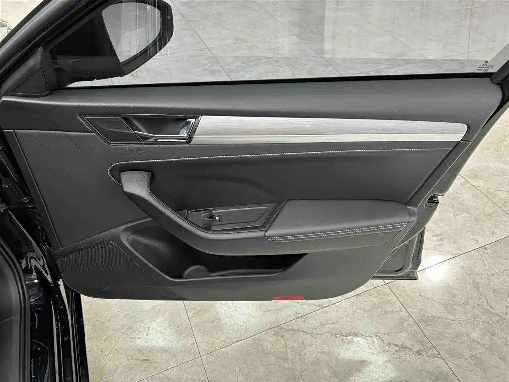Skoda Superb 2024 — фото 12