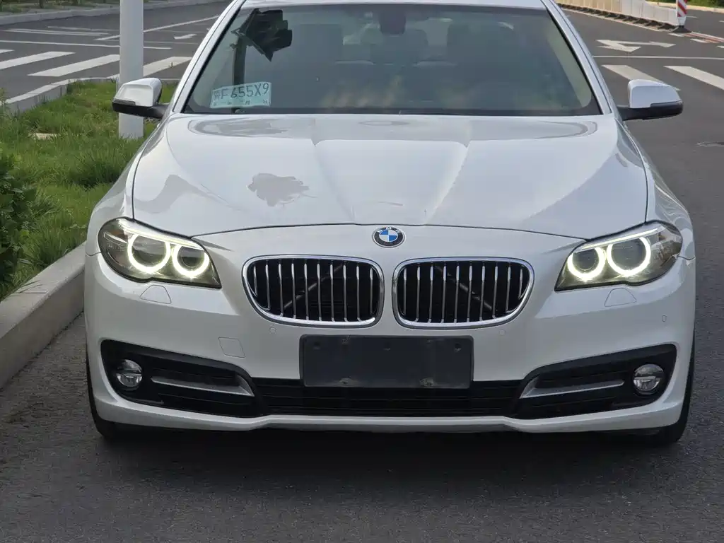 BMW 5 Series 2015 — фото 2