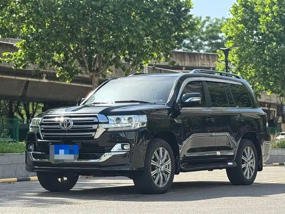 Toyota Land Cruiser 2014