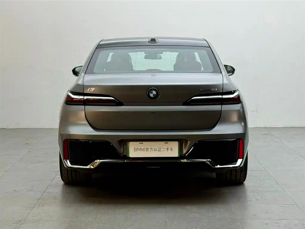 BMW i7 2025 — фото 5