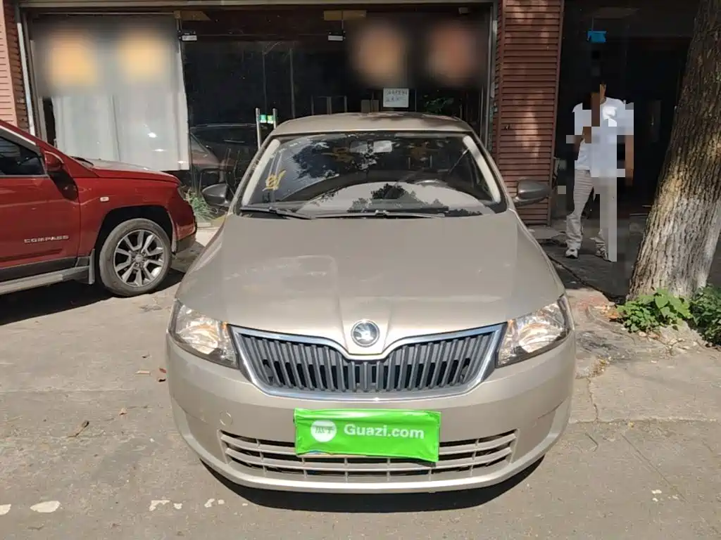 Skoda Rapid 2015