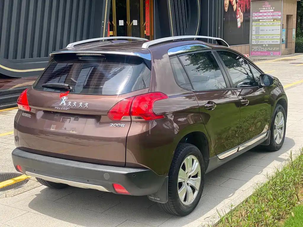 Peugeot 2008 2015