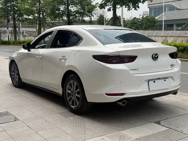 Mazda 3 Axela 2021