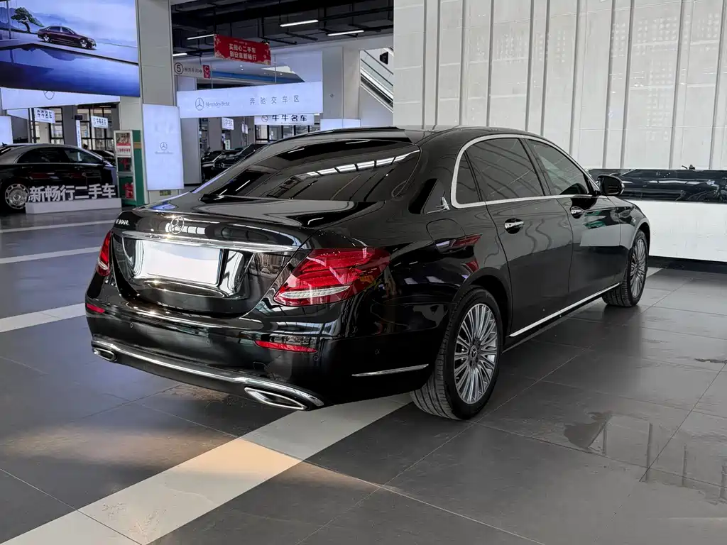 Mercedes-Benz E-Class 2020 — фото 9