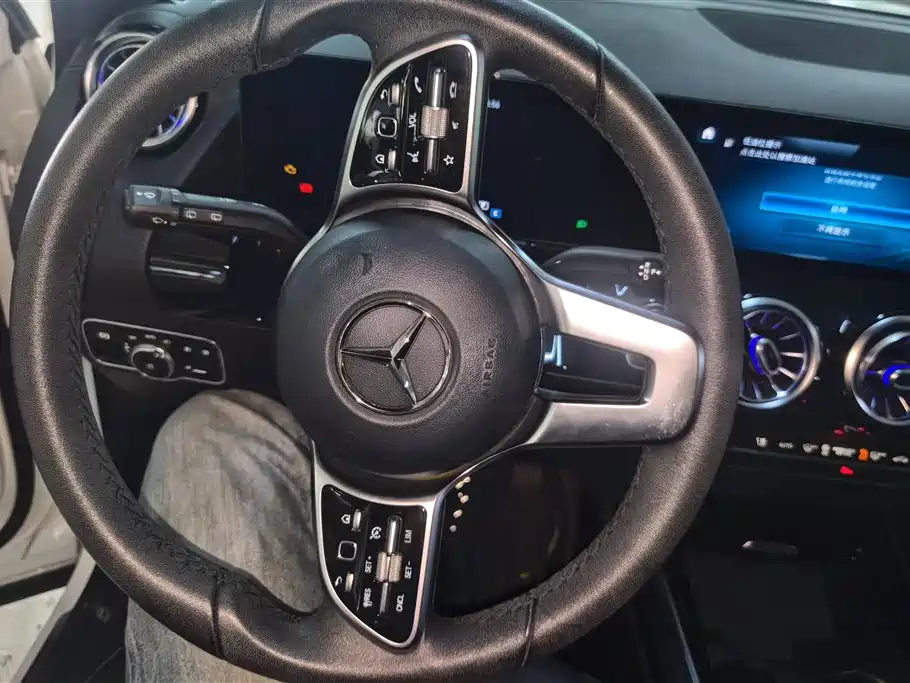 Mercedes-Benz GLA 2021 — фото 15