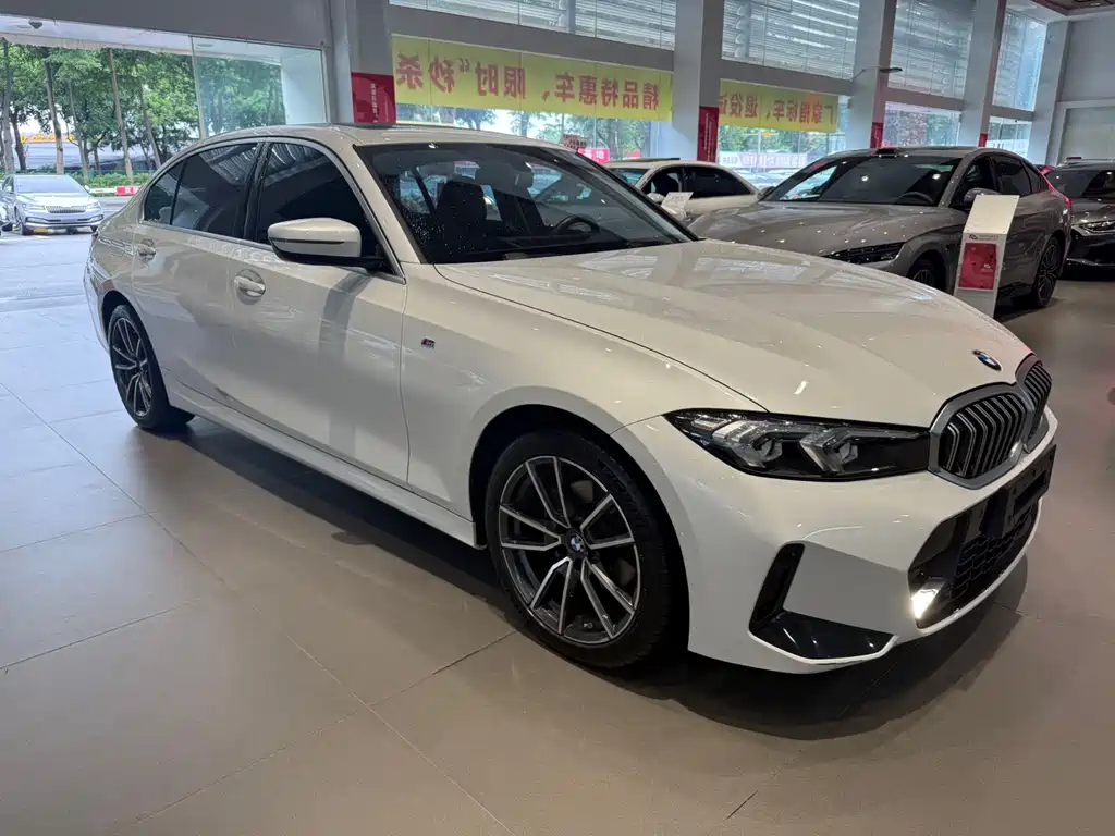 BMW 3 Series 2023
