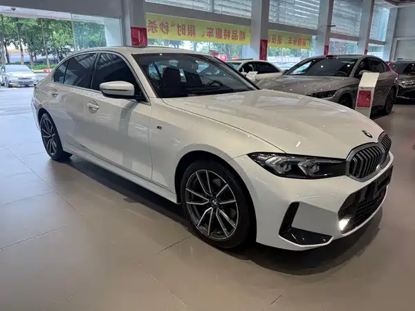 BMW 3 Series 2023