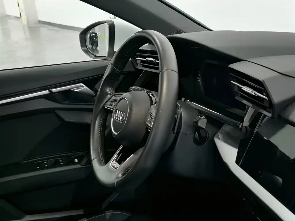 Audi A3 2022 — фото 22
