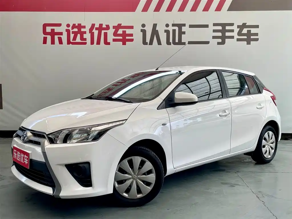 Toyota Yaris L 2015
