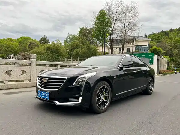 Cadillac CT6 2017