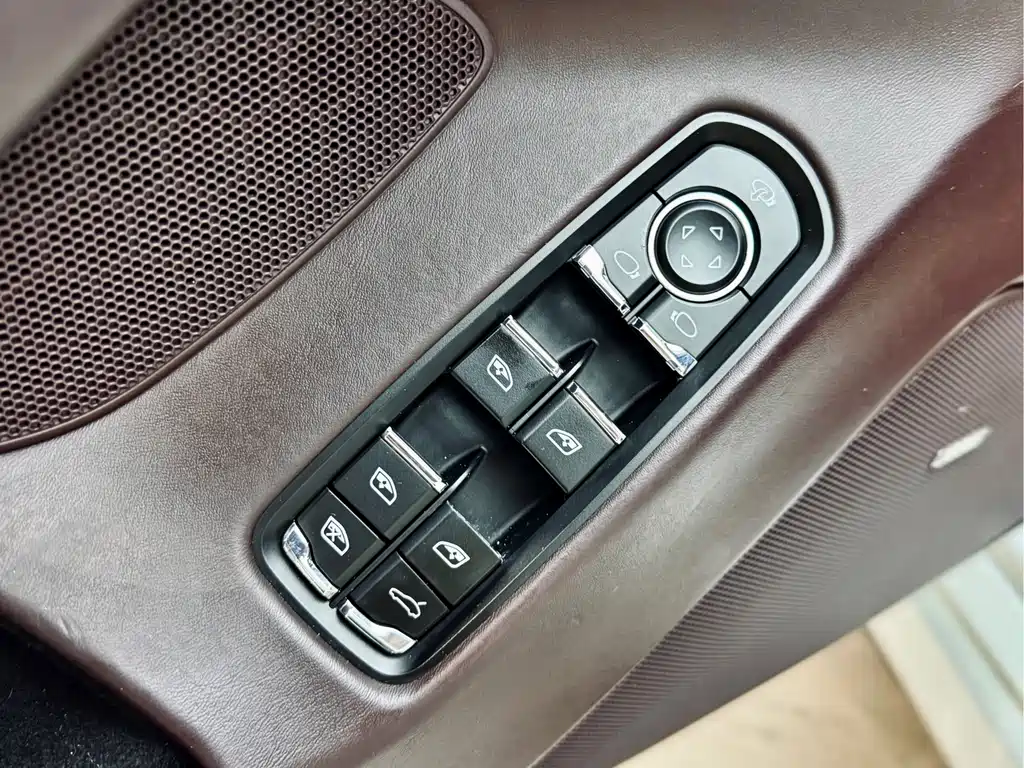 Porsche Panamera 2015 — фото 11