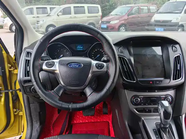 Ford Focus 2014