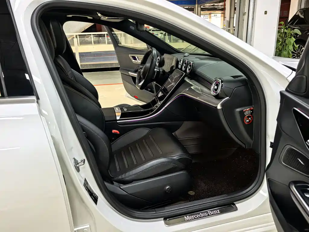 Mercedes-Benz C-Class 2023 — фото 13