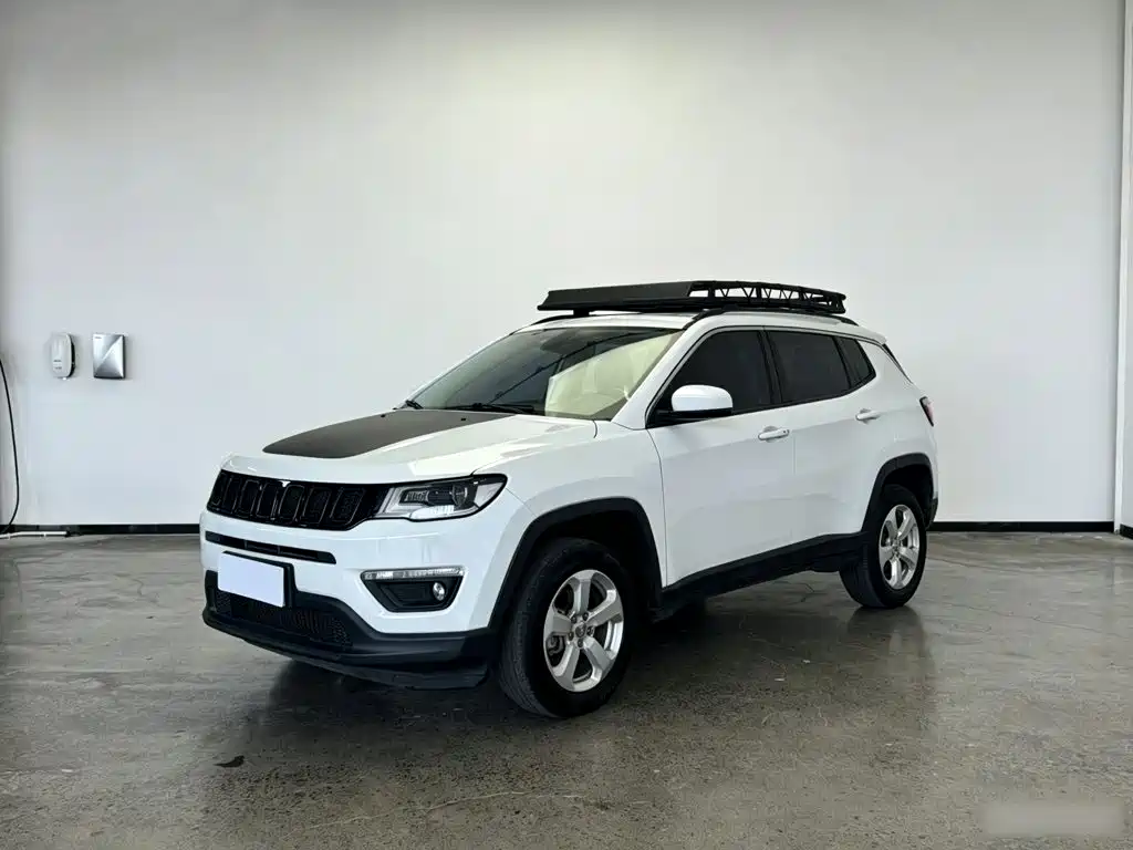 Jeep Compass 2018 — фото 2