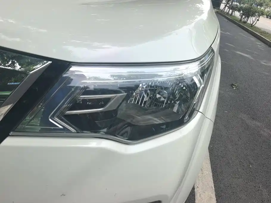 Nissan Terra 2020
