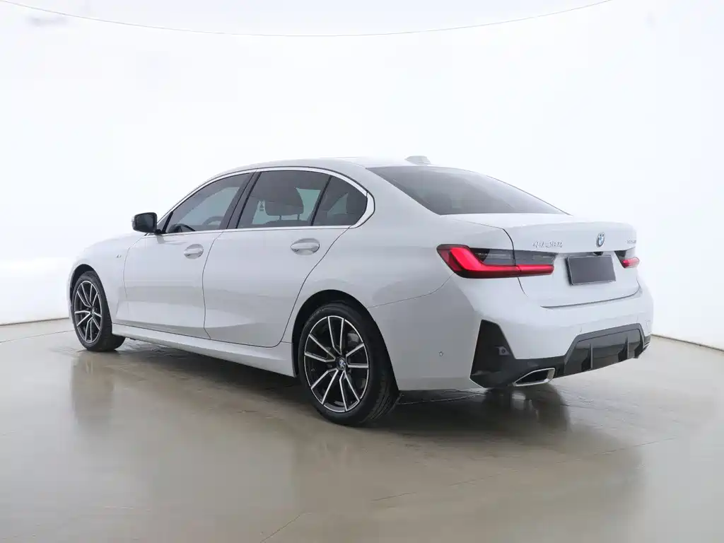 BMW 3 Series 2024