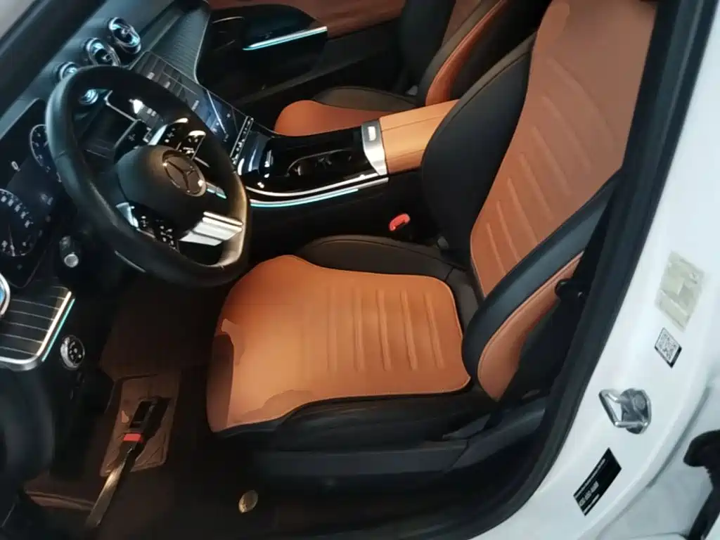 Mercedes-Benz C-Class 2023 — фото 15