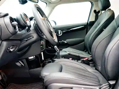 MINI MINI 2019